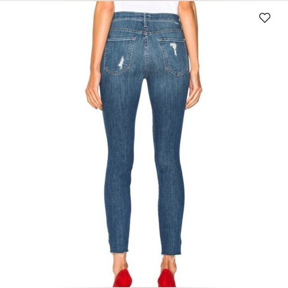 Mother Denim The Vamp Fray Distressed Jeans in Crazy Like a Fox - 29 - Picture 3 of 9